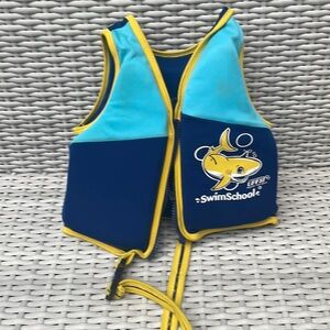 CHILD Life vest, life jacket Size 2-4 yrs